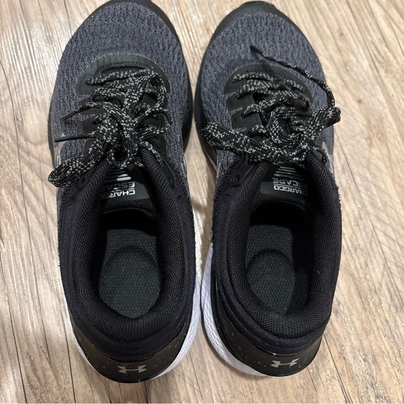 Under Armour Black Athletic Shoes - Picture 6 of 7